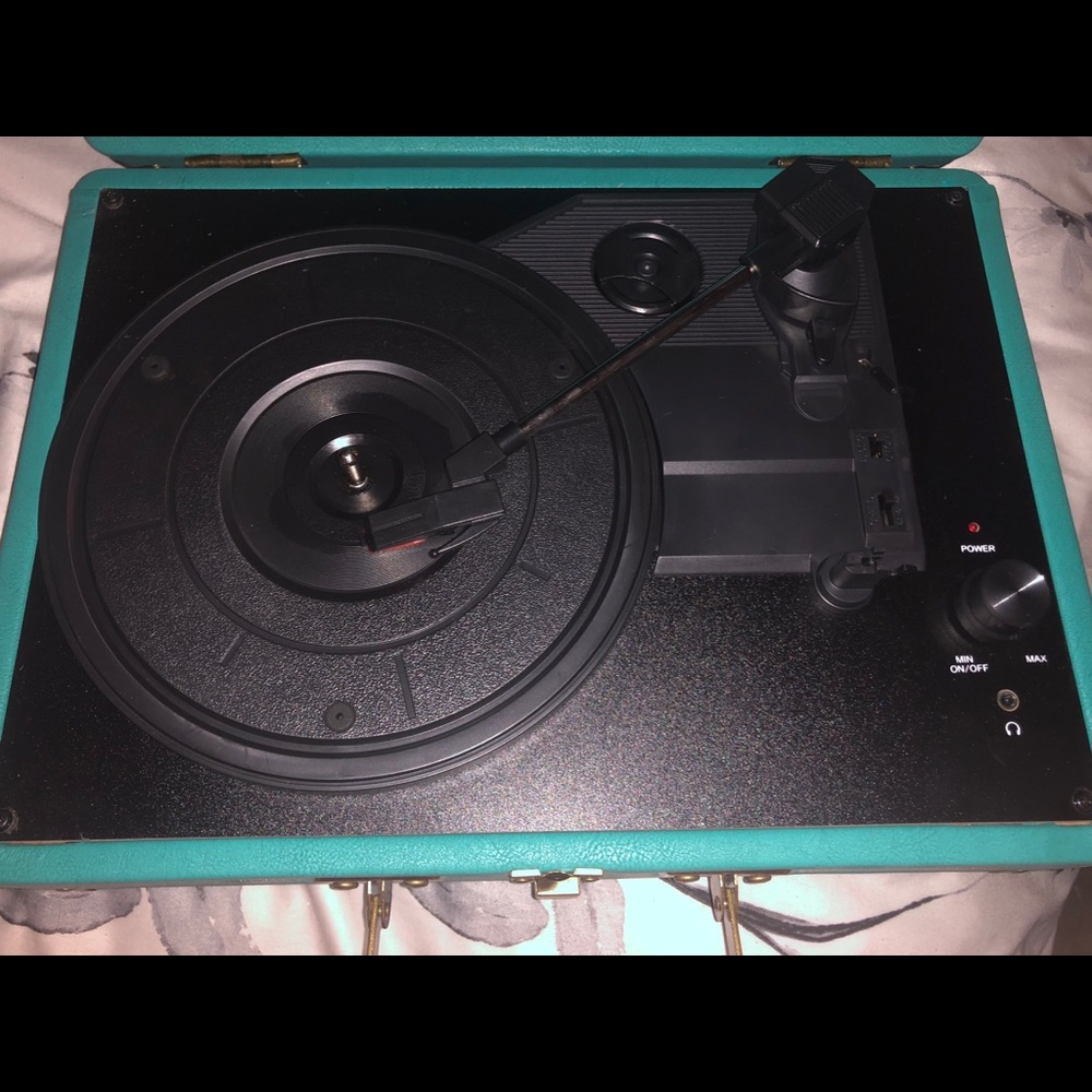Record player - Picture 3 of 5
